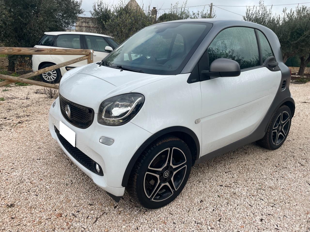 Smart ForTwo 70 1.0 twinamic Prime finanziabile