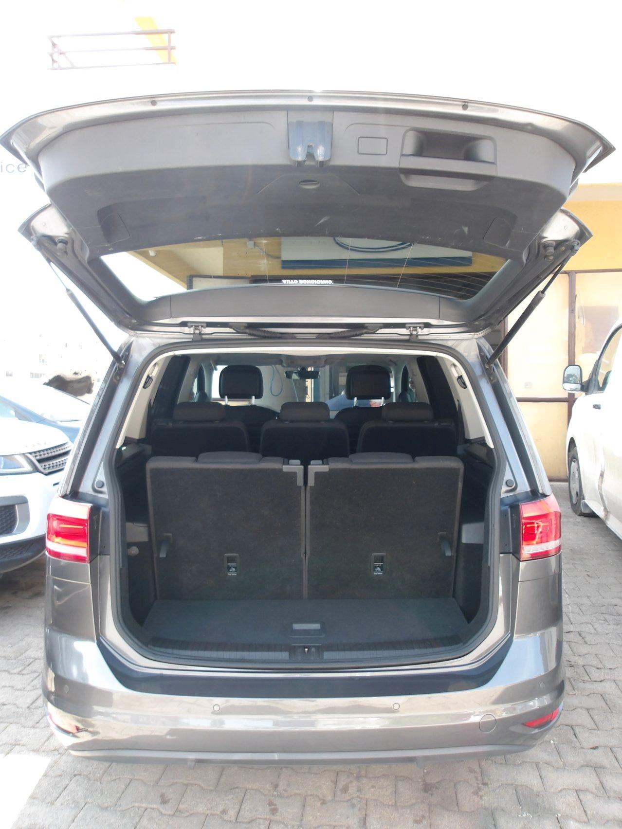 Volkswagen Touran 1.6 tdi Comfortline dsg
