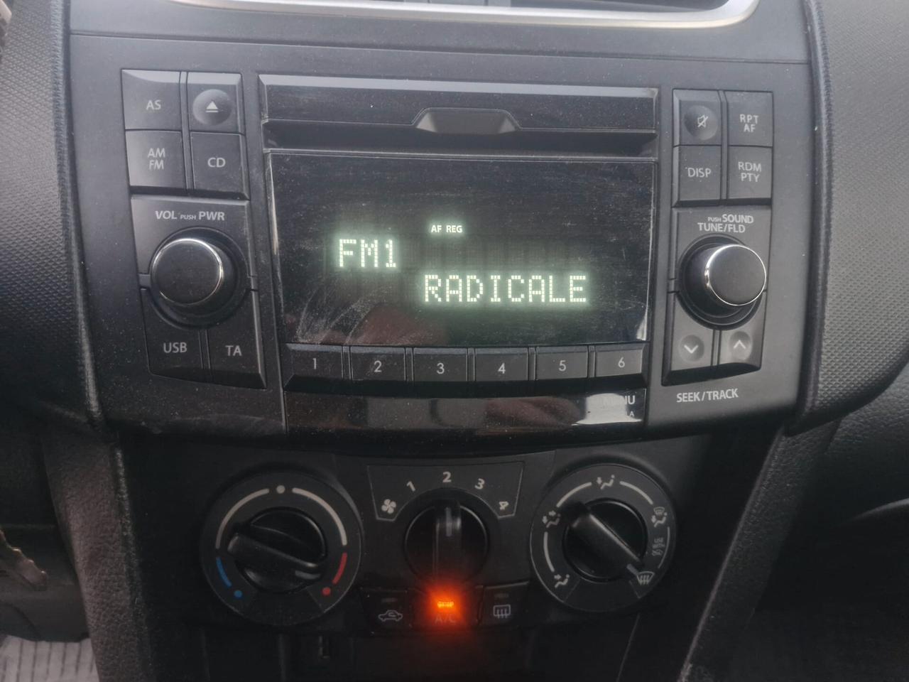 Suzuki Swift 1.3 DDiS 5porte full optional 2016