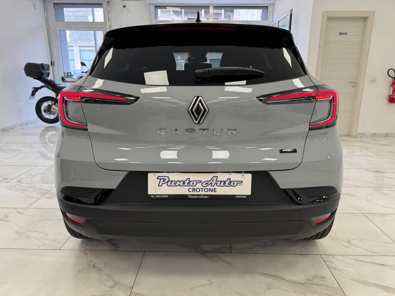 Renault Captur Mild Hybrid 160 CV EDC Techno
