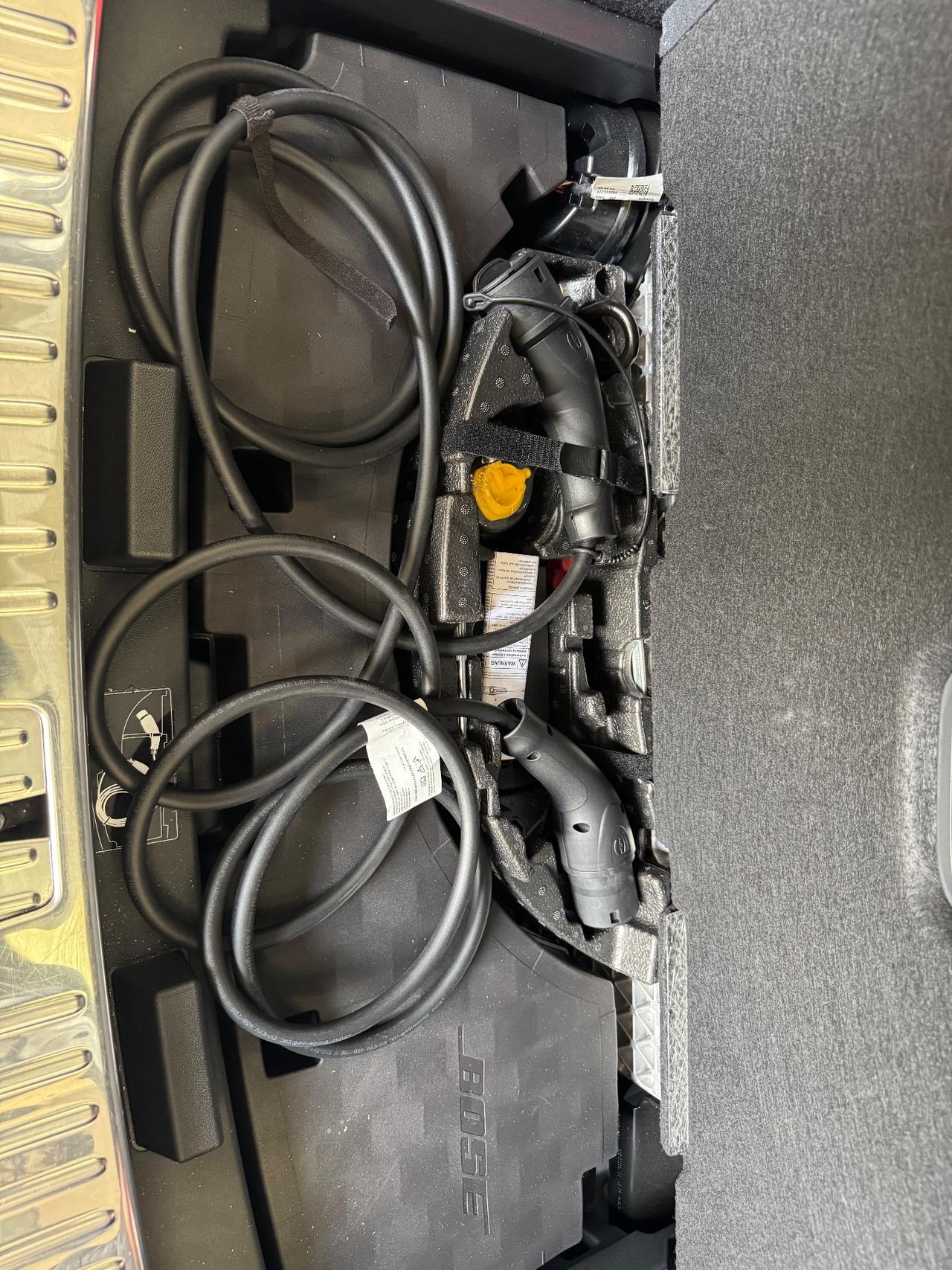 Porsche Cayenne 3.0 V6 E-Hybrid Platinum Edition