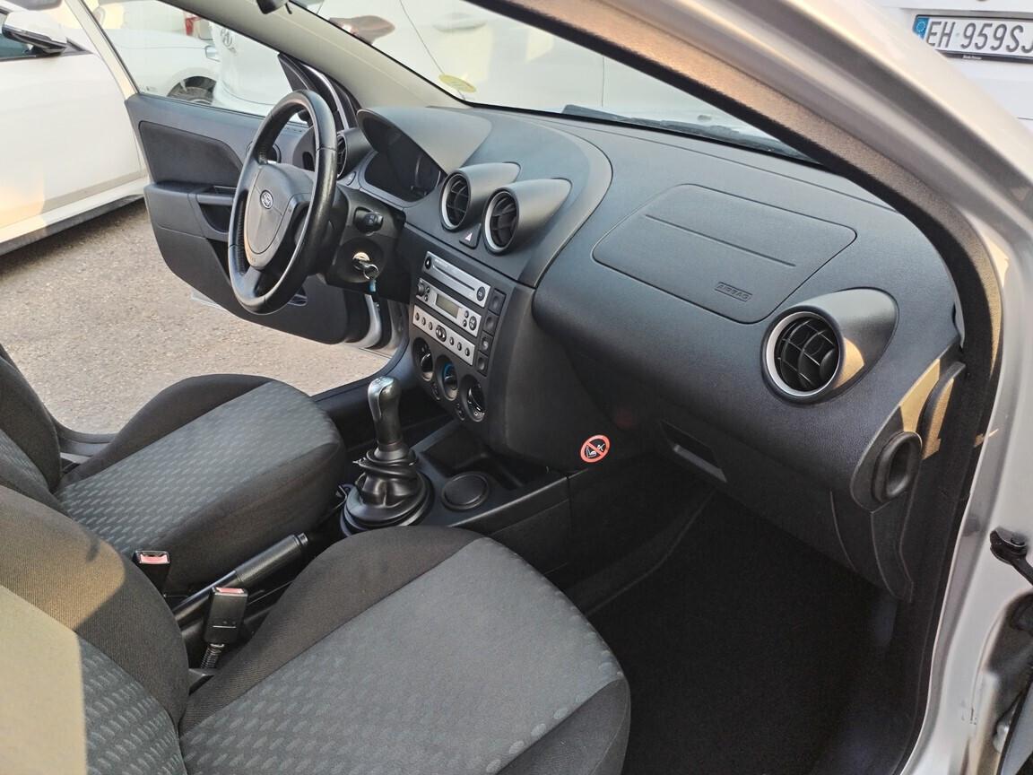 Ford Fiesta 1.4 TDCi 5p. Zetec 100000KM 2004