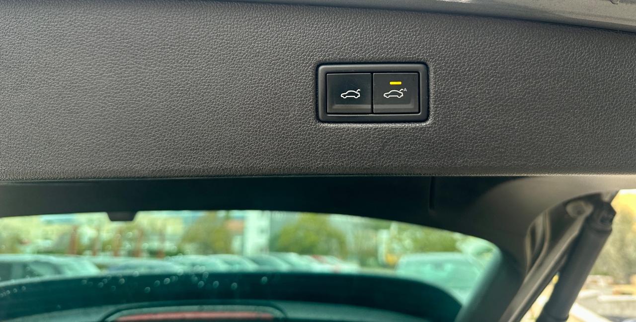 Volkswagen Tiguan 1.6 TDI R-LINE