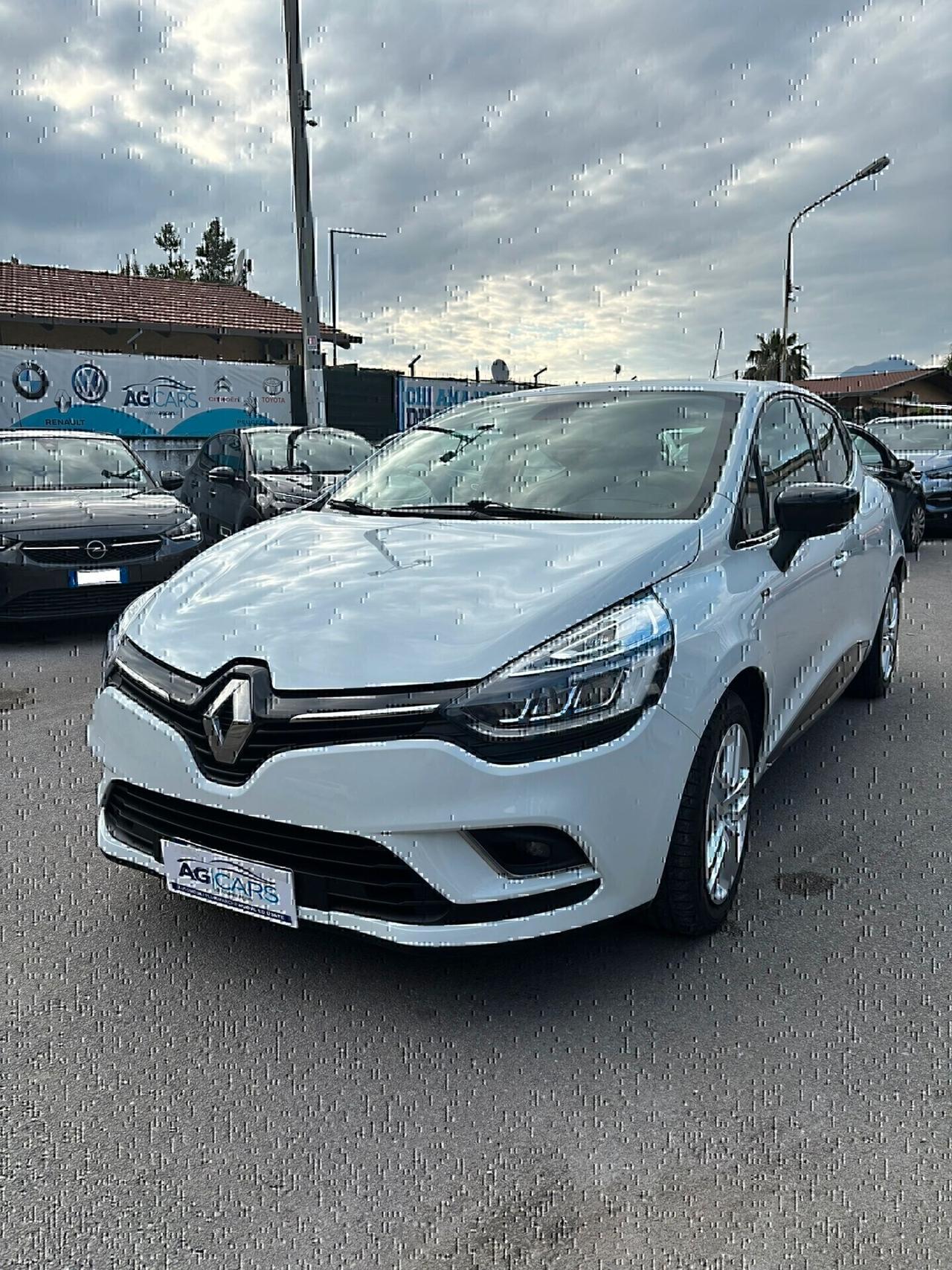 Renault Clio TCe 12V 90 CV GPL 5 porte Moschino Life