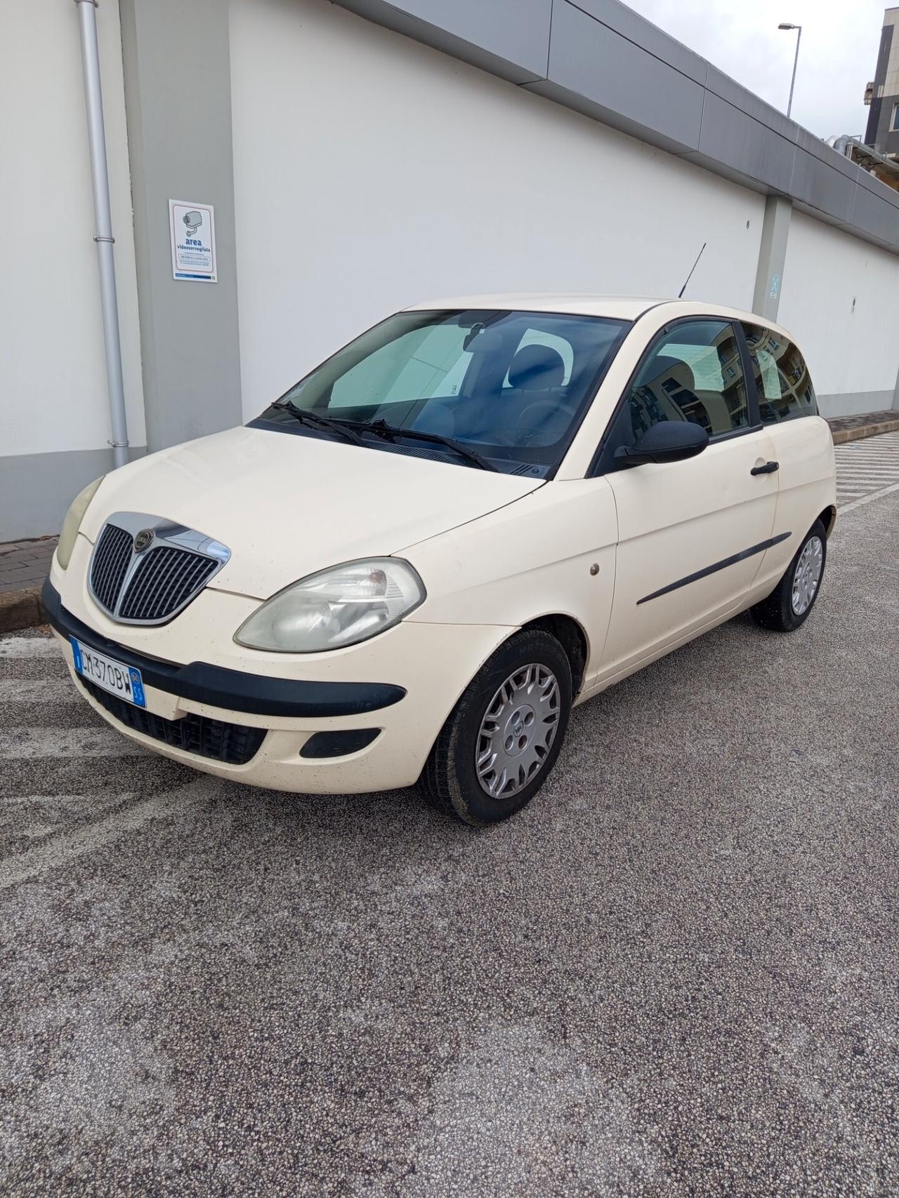 Lancia Ypsilon 1.2