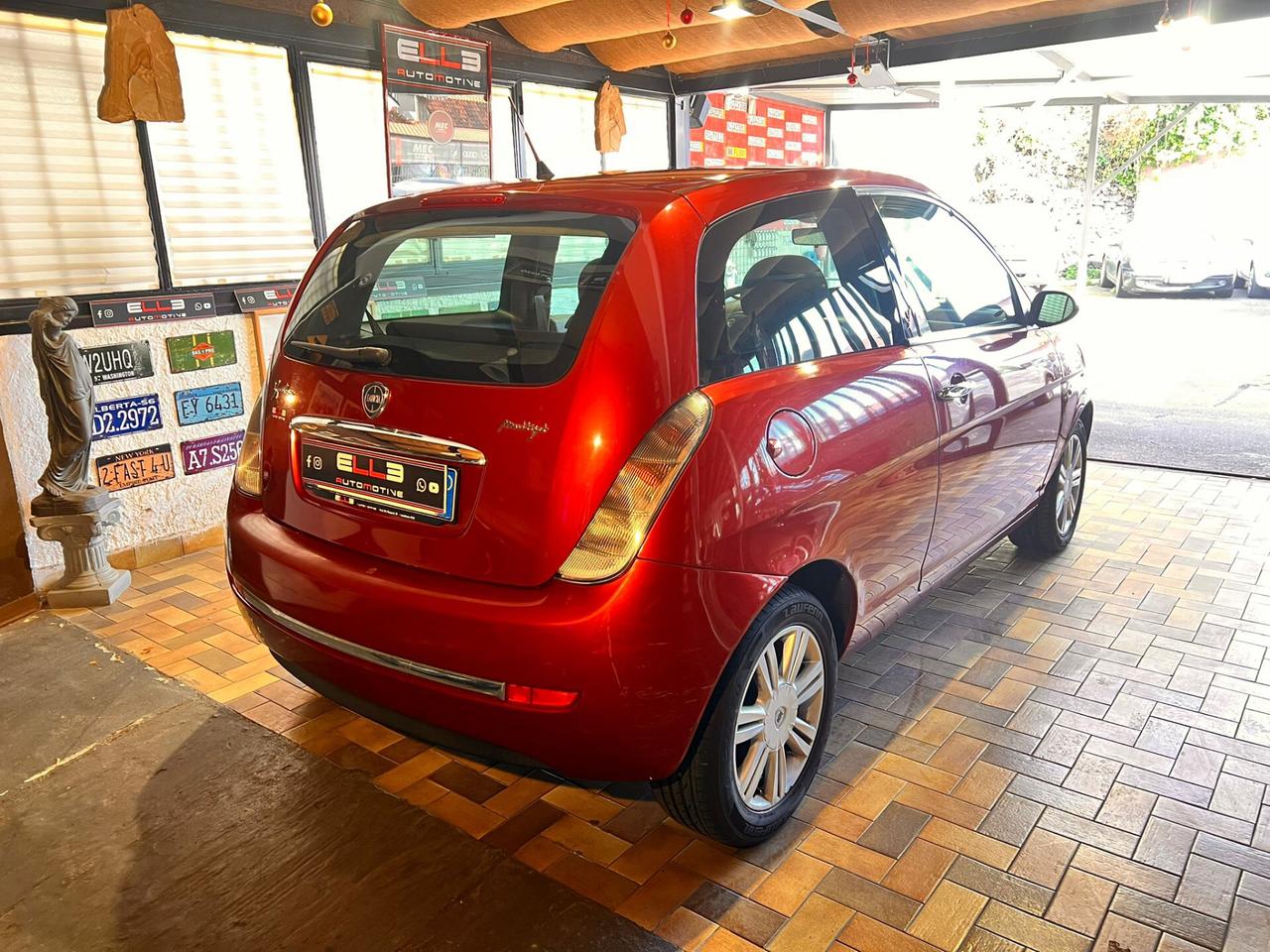 Lancia Ypsilon 1.3 MJT 75 CV