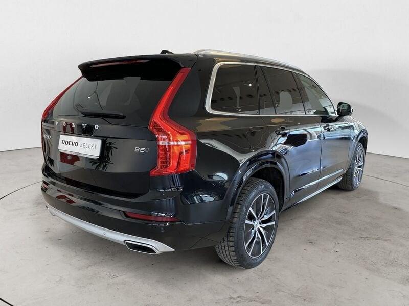 Volvo XC90 B5 235+14 CV AWD Mild Hybrid Automatica 7 posti Momentum Pro