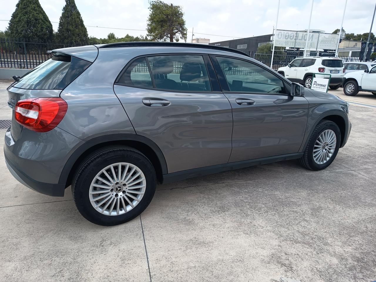Mercedes-benz GLA 200 d Automatic 4Matic Business
