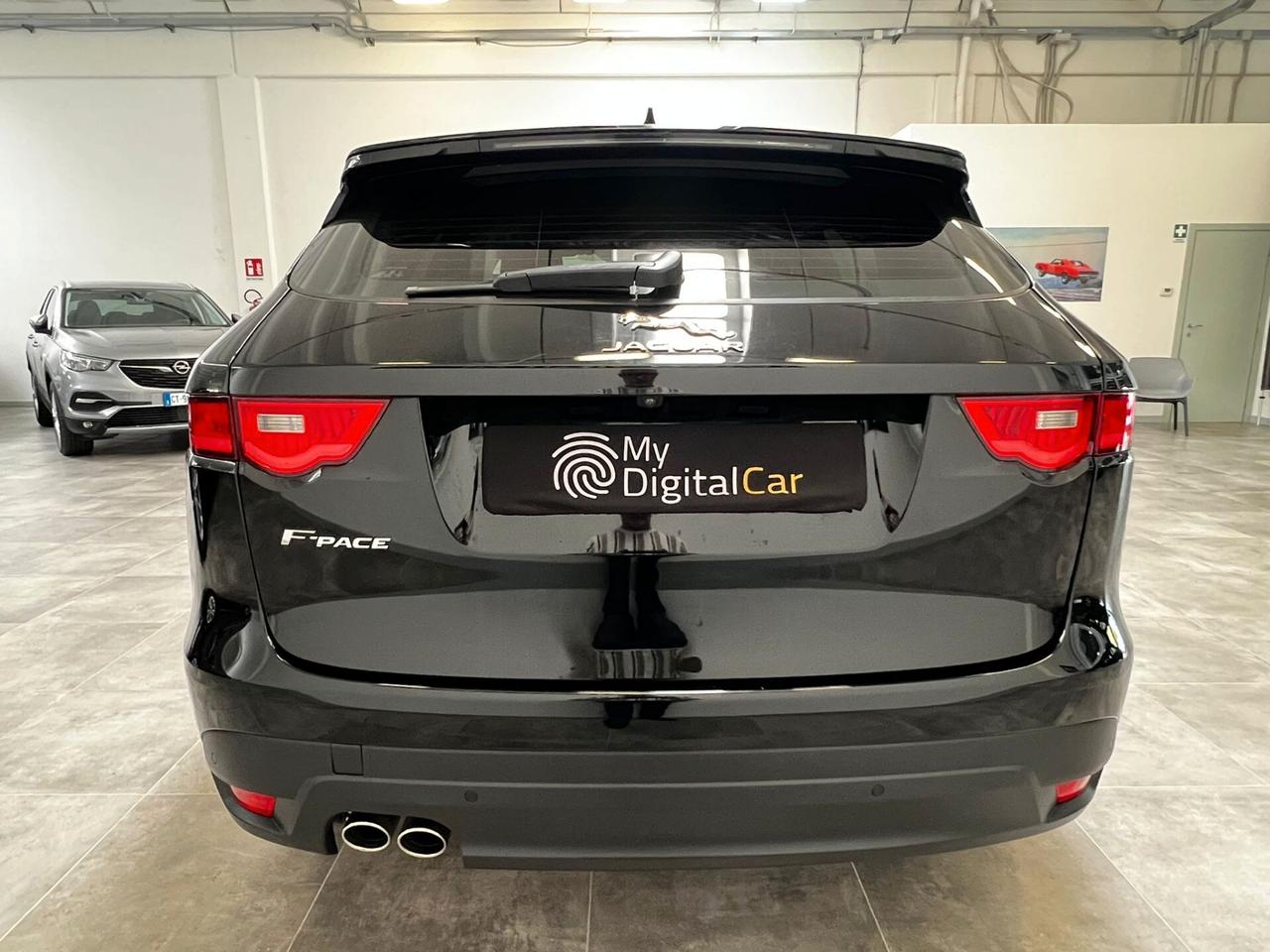 Jaguar F-Pace 2.0 D 180 CV AWD aut. Pure