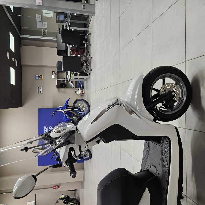 Yamaha D'Elight 125 - 2024