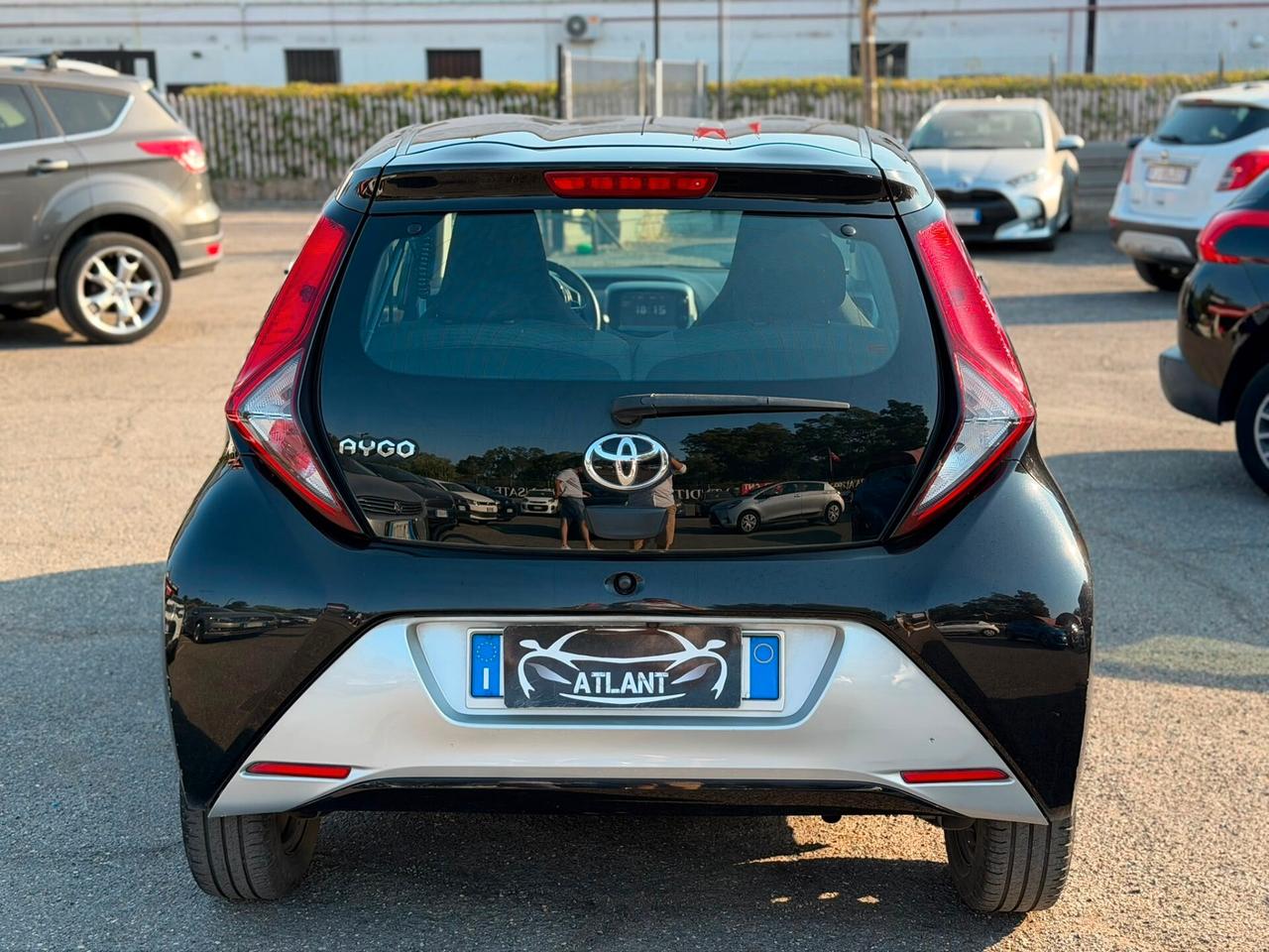 Toyota Aygo Connect 1.0 VVT-i 72 CV 5 porte x-clusiv
