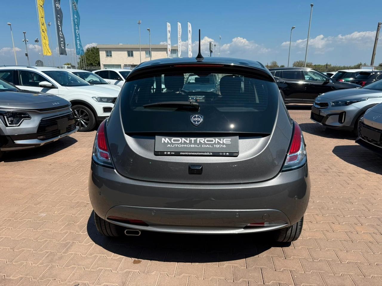 Lancia Ypsilon 1.0 FireFly 5 porte S&S Hybrid Platino