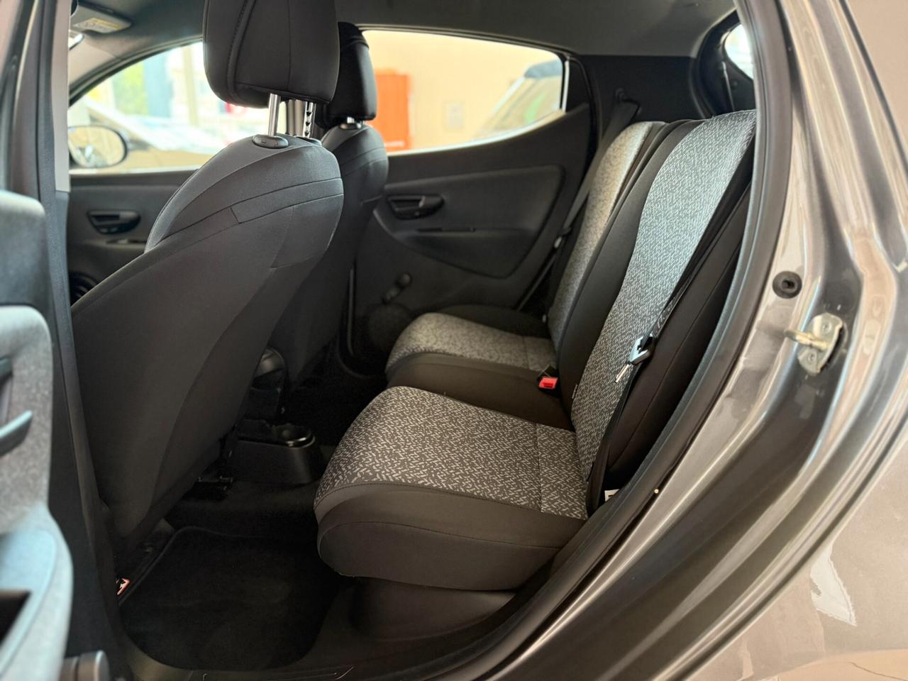 Lancia Ypsilon 1.0 FireFly 5 porte S&S Hybrid Gold