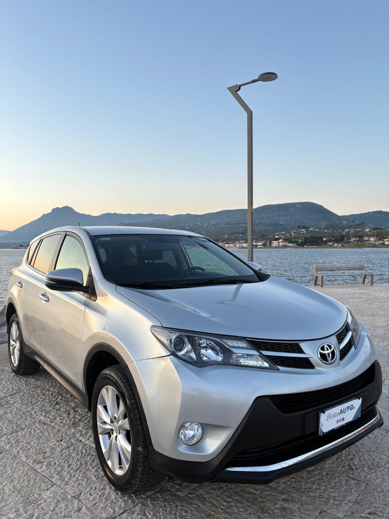 Toyota RAV 4 RAV4 2.2 D-4D 4WD Lounge
