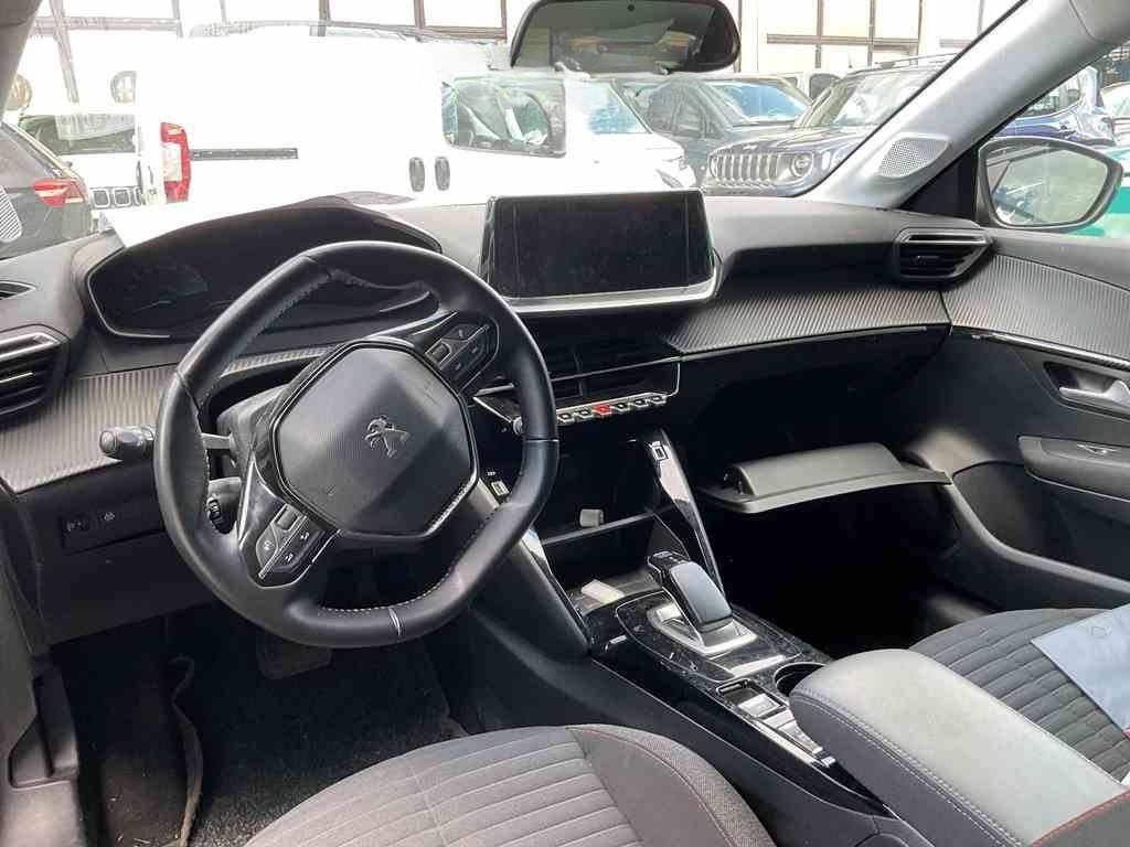 Peugeot 208 motore elettrico 136 CV 5 porte Allure