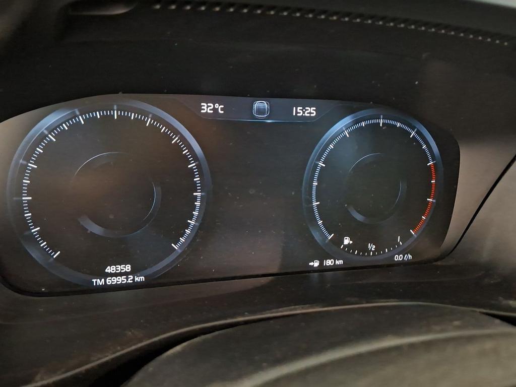 Volvo XC40 1.5 T3 Momentum Core Geartronic