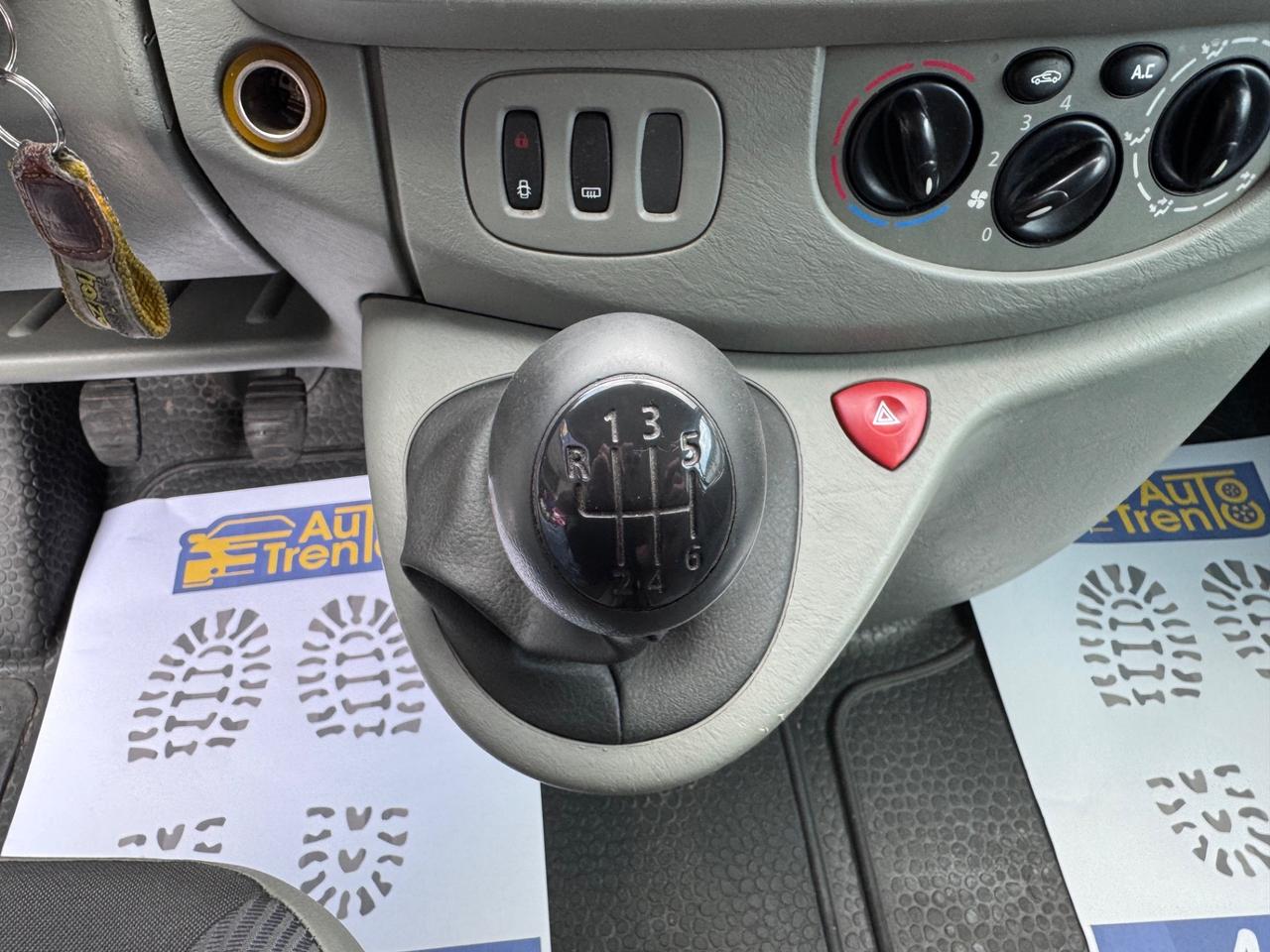 Opel Vivaro 27 2.5 CDTI PC-TN Combi 9 posti Fap