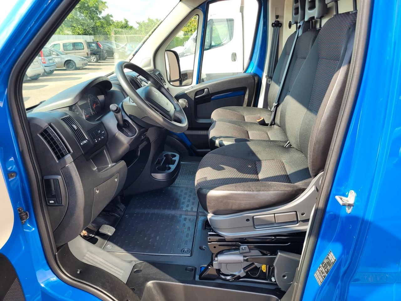 Peugeot Boxer 330 2.2 BlueHDi 140 S&S PC-TN Furgone