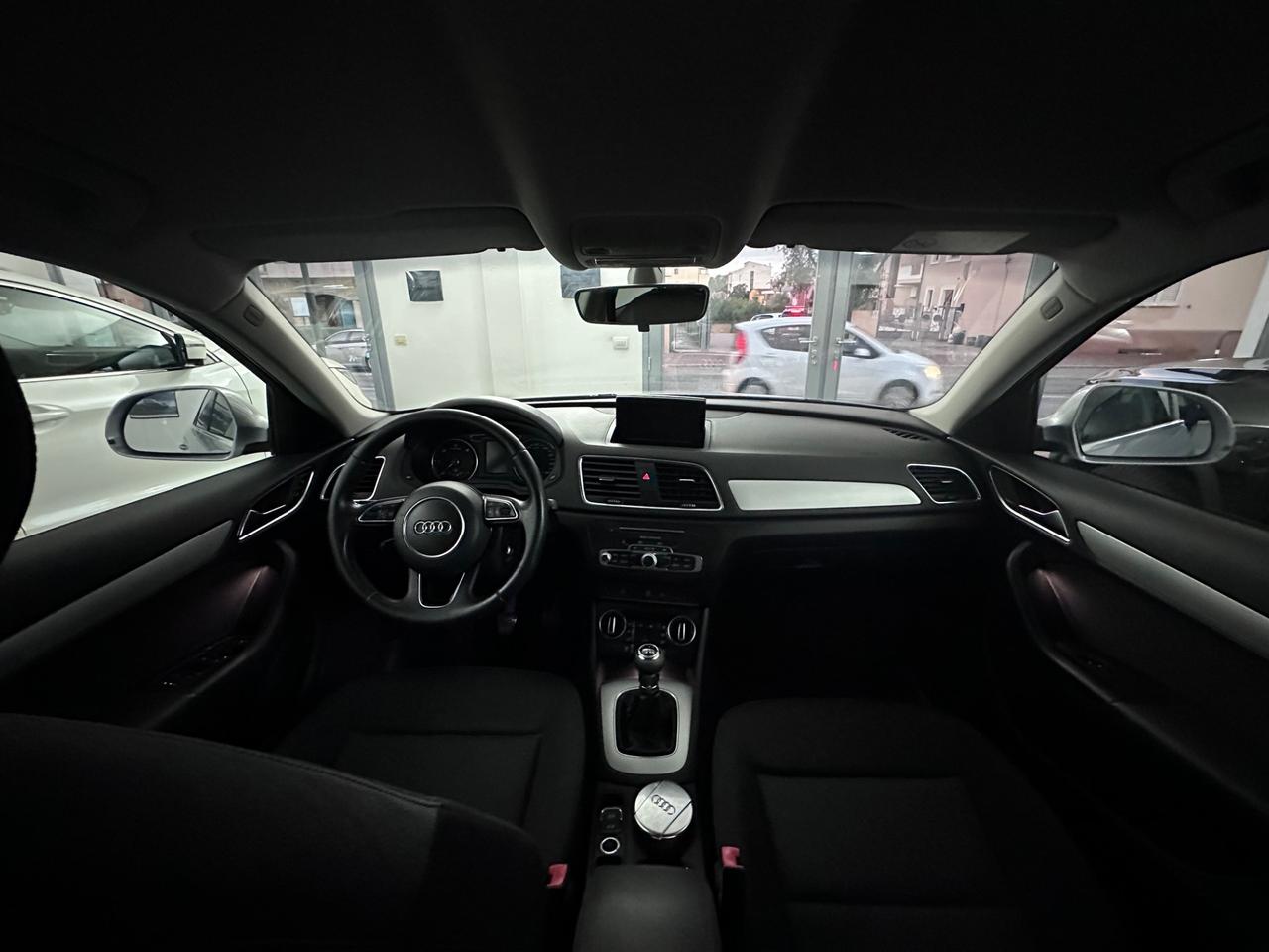 Audi Q3 2.0 TDI 120 CV Business