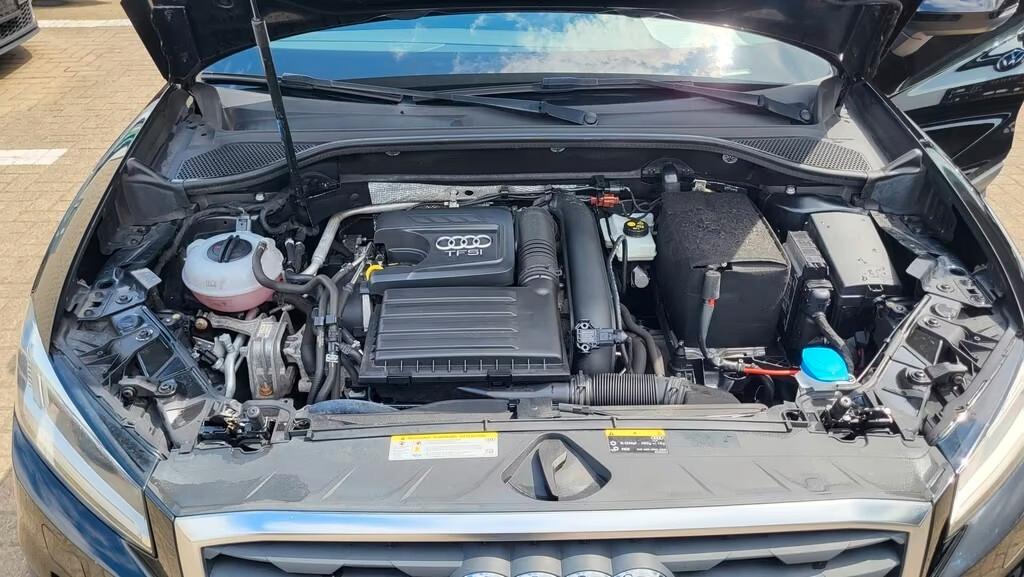 Audi Q2 40 TFSI quattro S tronic Business
