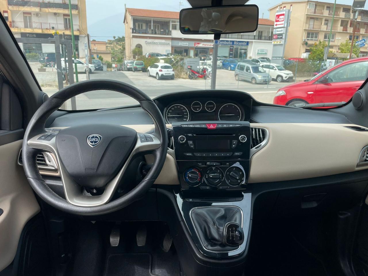 Lancia Ypsilon 1.3 MJT 16V 95 CV 5 porte Platinum