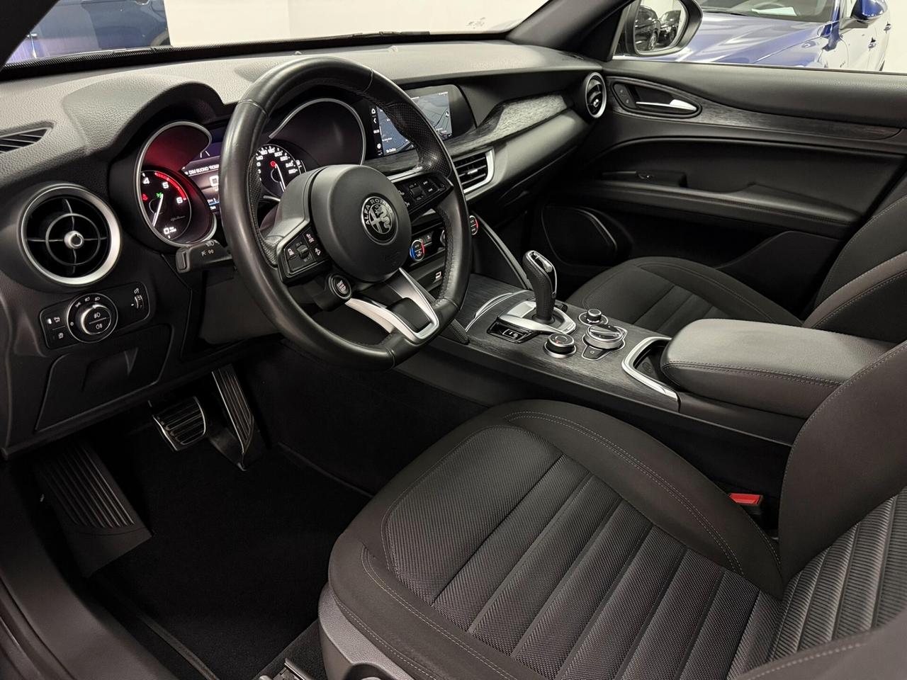 Alfa Romeo Stelvio 2.2 TD 160 CV SUPER BUSINESS RETROCAMERA TAGLIANDI CERTIFICATI