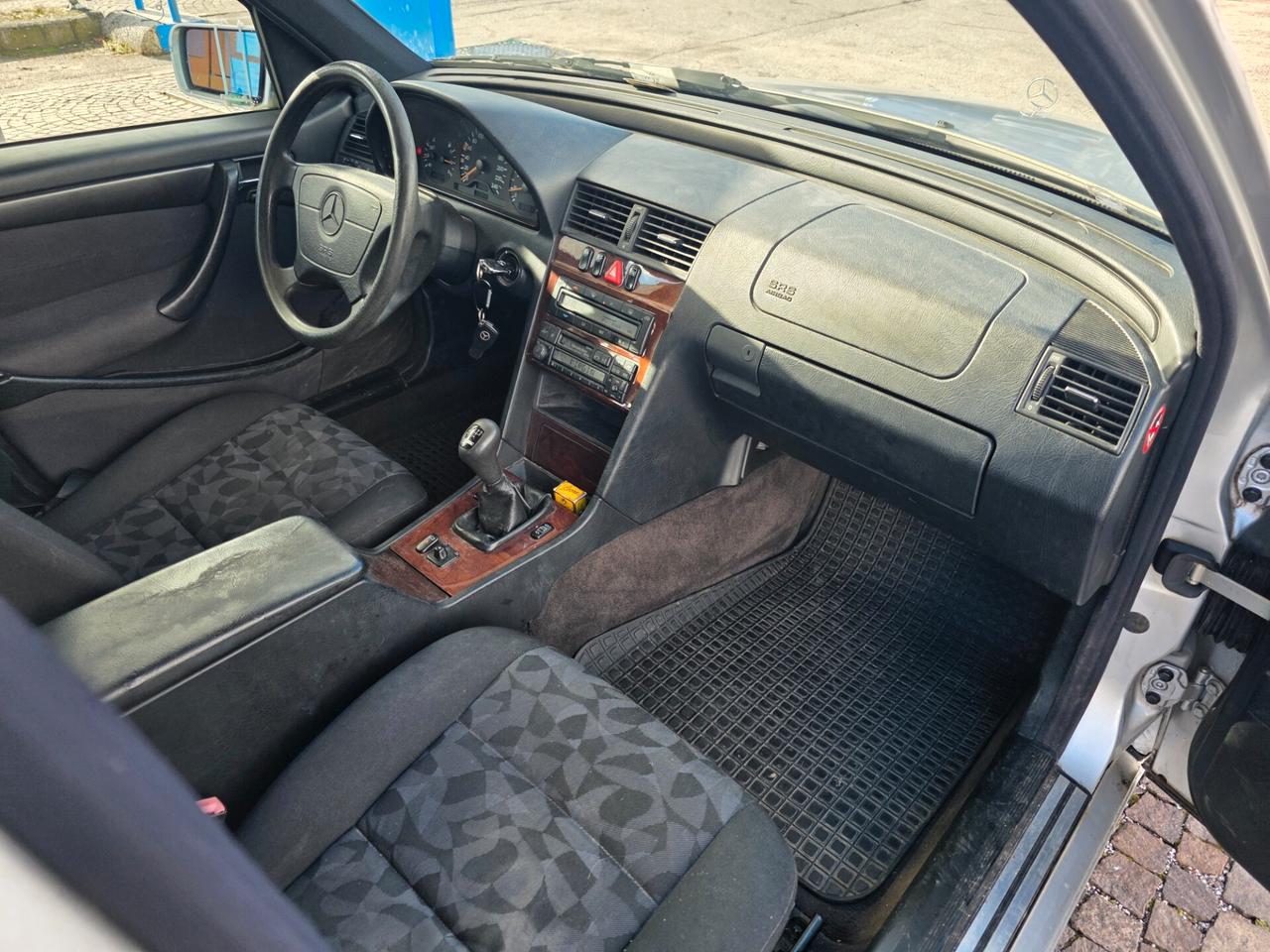 Mercedes-benz C 200 cat Classic con 167.000km Neopatentati ok