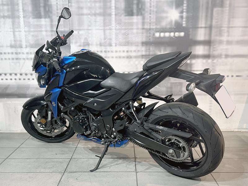Suzuki GSX-S 750 Yugen Carbon