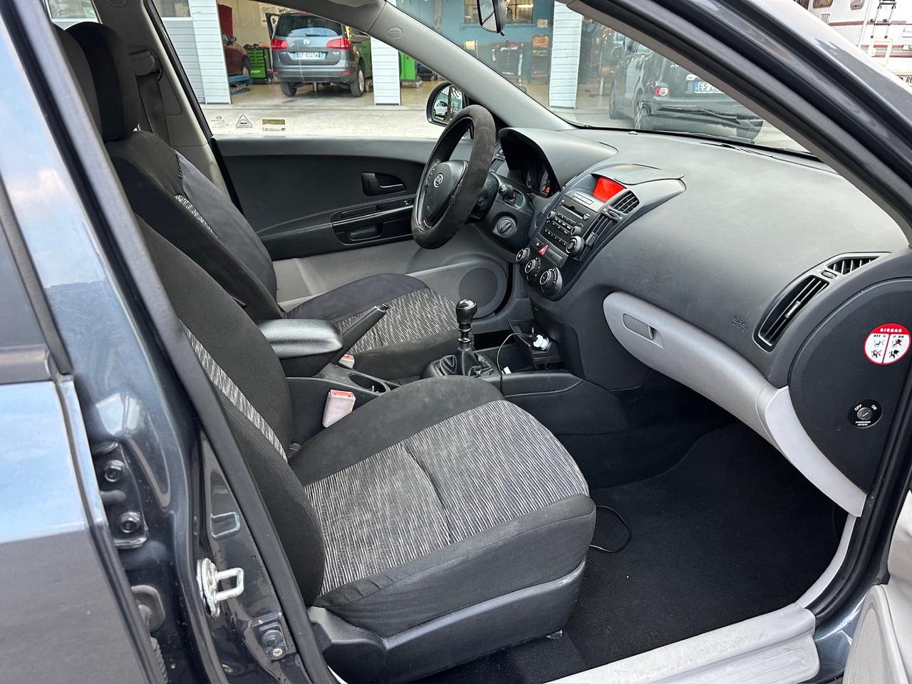 Kia Ceed cee'd 1.6 126CV 5p. EX Bi-Fuel