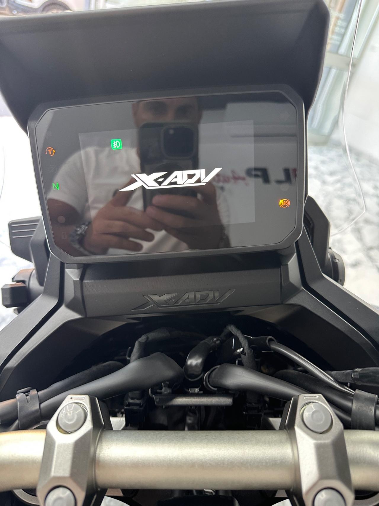 Honda X-ADV 750 Full optional