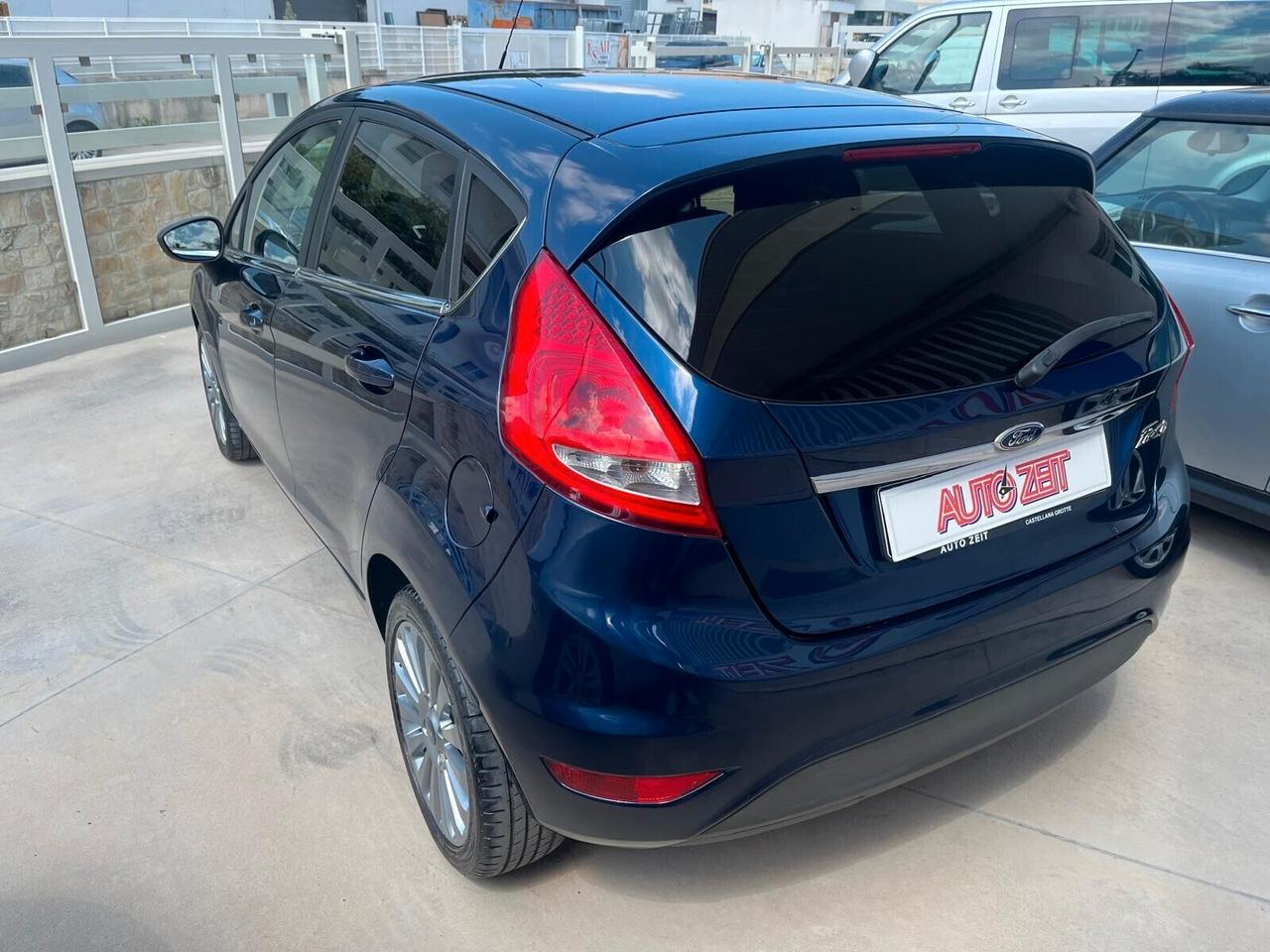 Ford Fiesta Titanium 1.4 5 porte Bz.- GPL