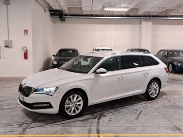 Skoda Superb 2000 TDI EVO SCR 200CV Executive Wagon DSG Km. Zero