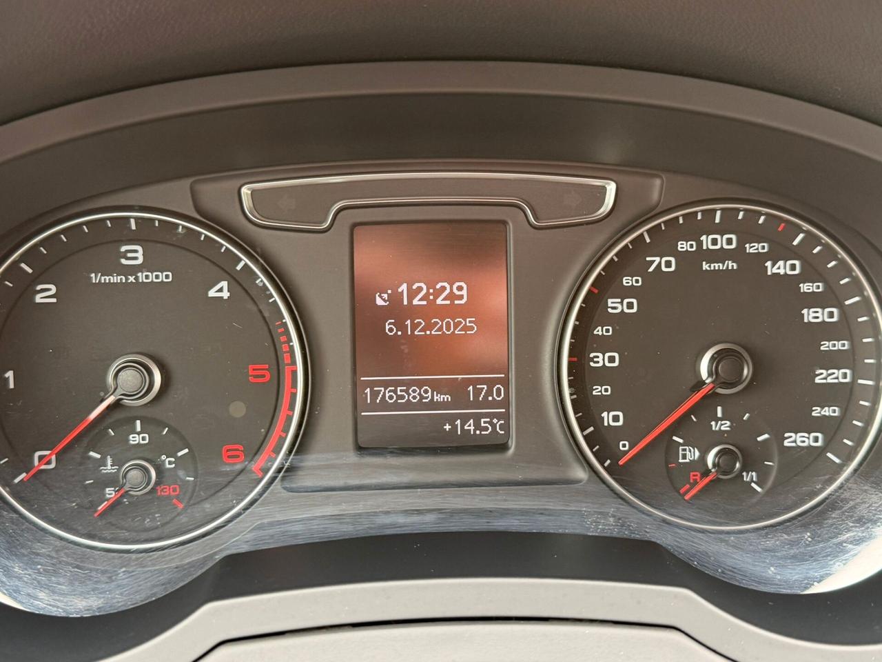 Audi Q3 2.0 TDI 120 CV S tronic Sport S-LINE