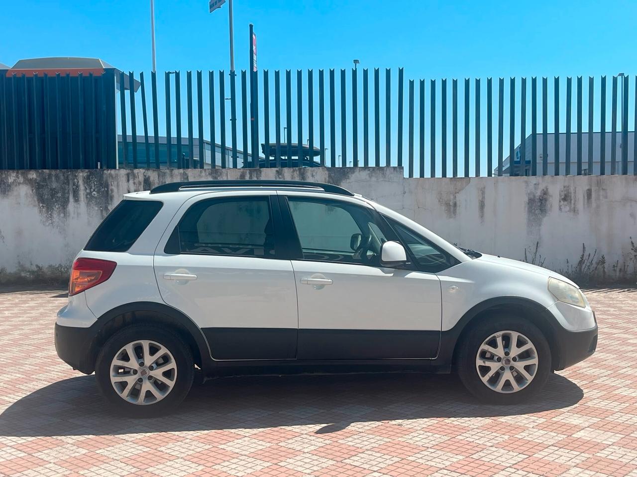 Fiat Sedici 2.0 MJT 16V DPF 4x4 Emotion