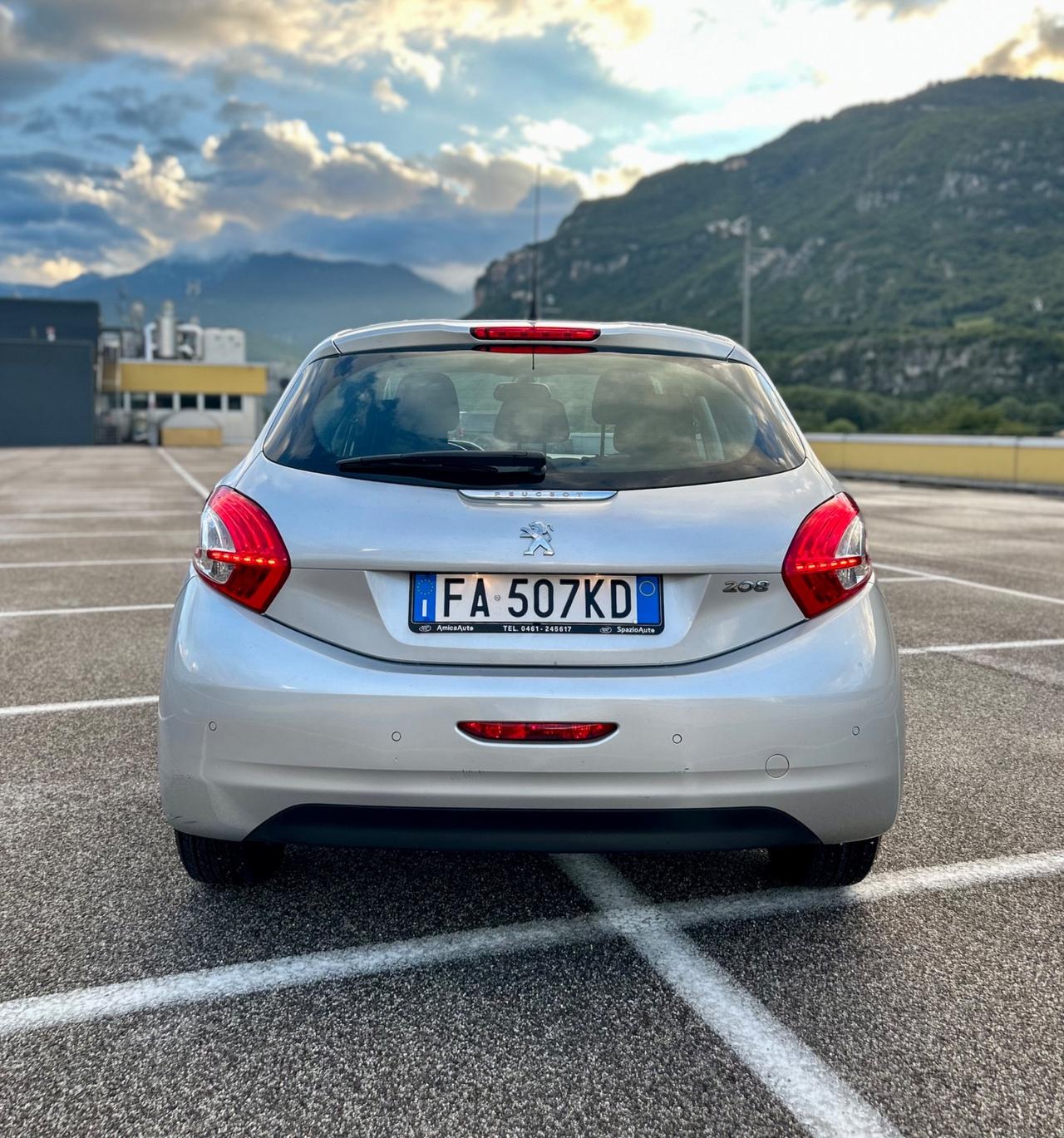 Peugeot 208 BlueHDi 5p Allure Neopatentati 2015
