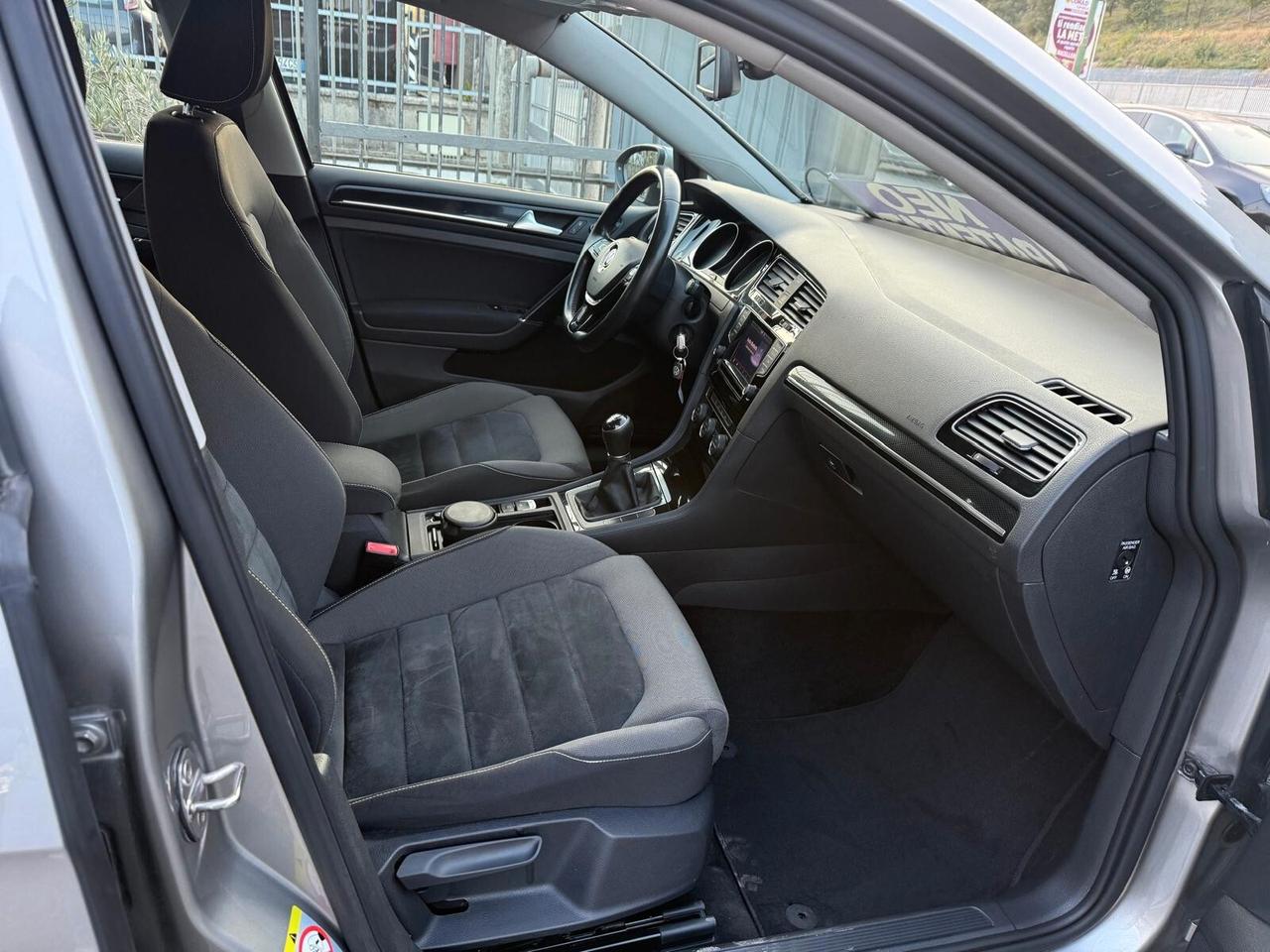 Volkswagen GOLF 1.6 TDI 5p. HIGHLINE OK NEOP.
