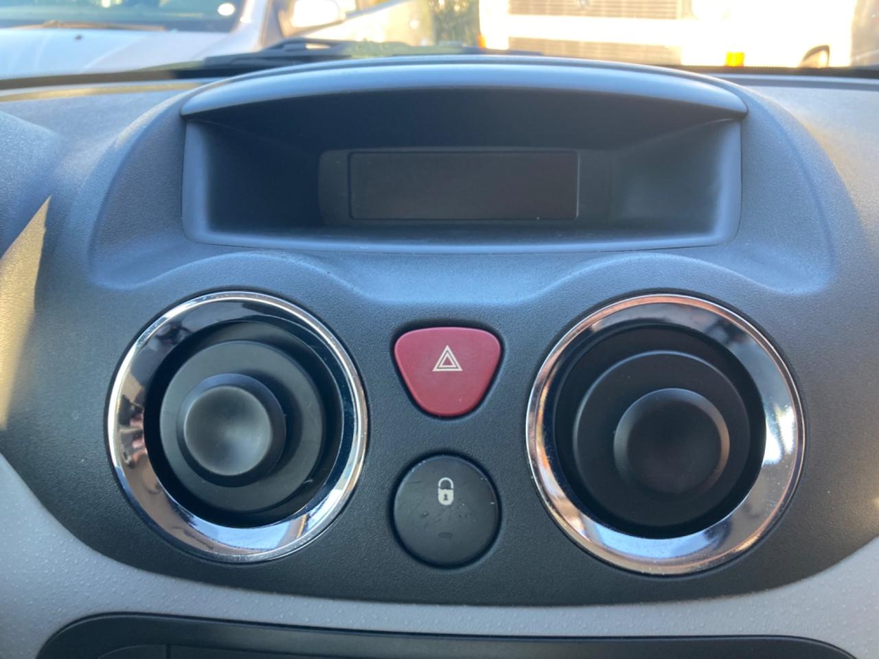 CITROEN C3 1.4 BENZINA (MODELLO EXCLUSIVE)