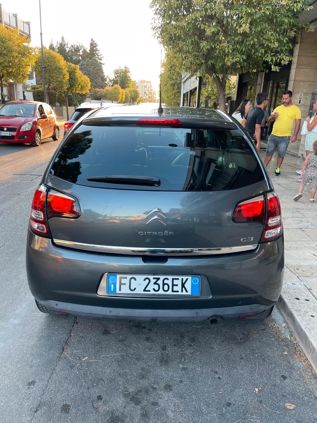 Citroen C3 PureTech 82 Exclusive Tetto Panoramico