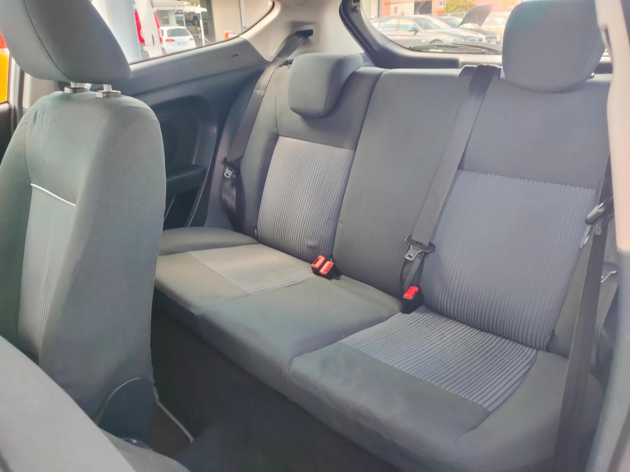Ford Fiesta Fiesta+ 1.4 TDCi 70CV 3 porte EURO 5 NEOPATENTATI