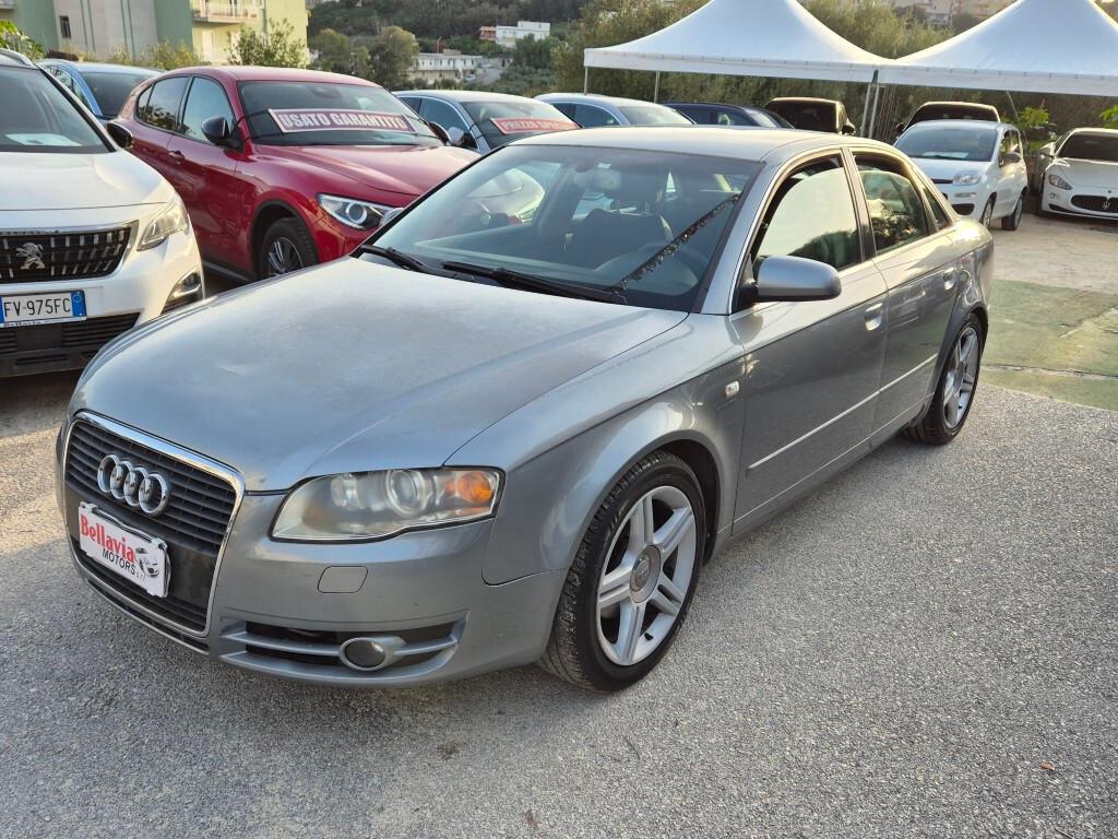 Audi A4 2.0 16V TDI S-LINE BERLINA