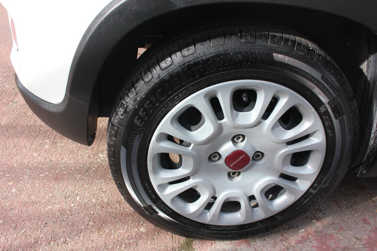 PANDA 1.0 hyb*PREZZO VERO*sensori-bluetooth-km certi