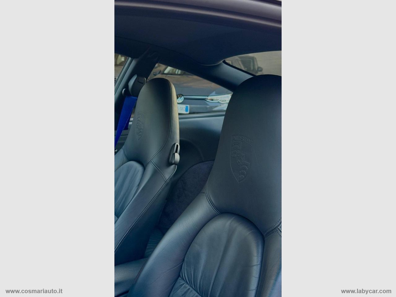 PORSCHE 911 Carrera 4S Coupé