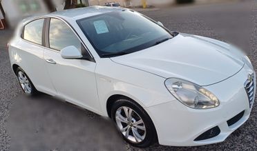 Alfa Romeo Giulietta 1.6 JTDm-2 105 CV Veloce 2013