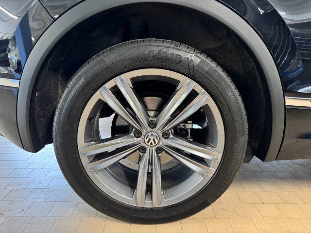 VOLKSWAGEN Tiguan 1.6 TDI BlueMotion Technology R-Line