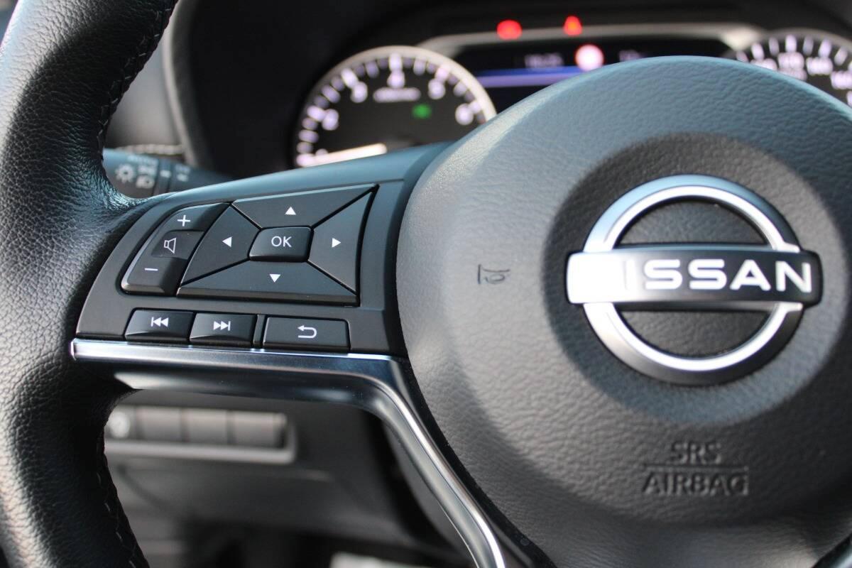 Nissan Juke 1.0 dig-t N-Connecta (Shadow) 114cv con CarPlay