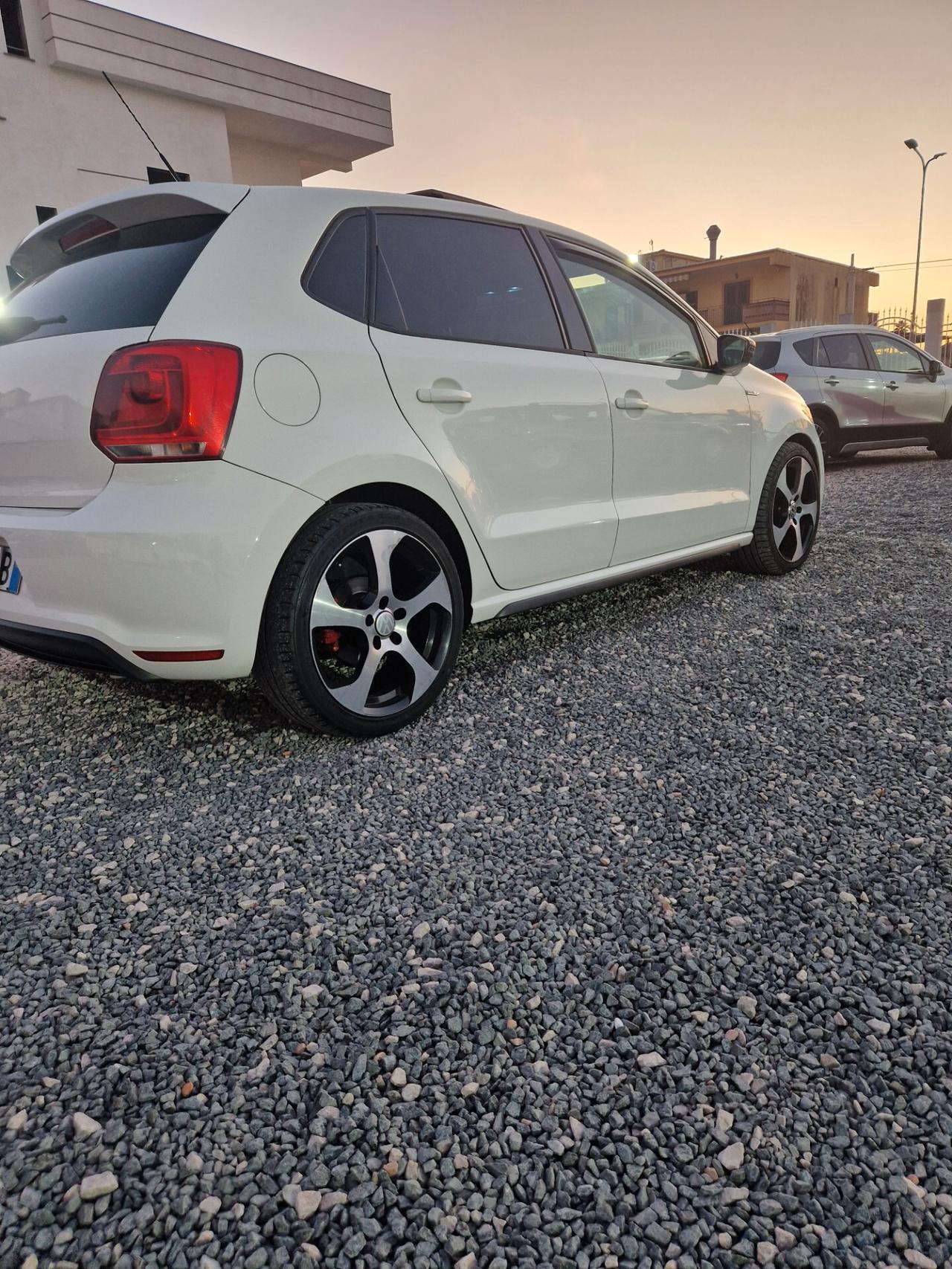 Volkswagen Polo 1.4 TSI DSG 5 porte GTI full