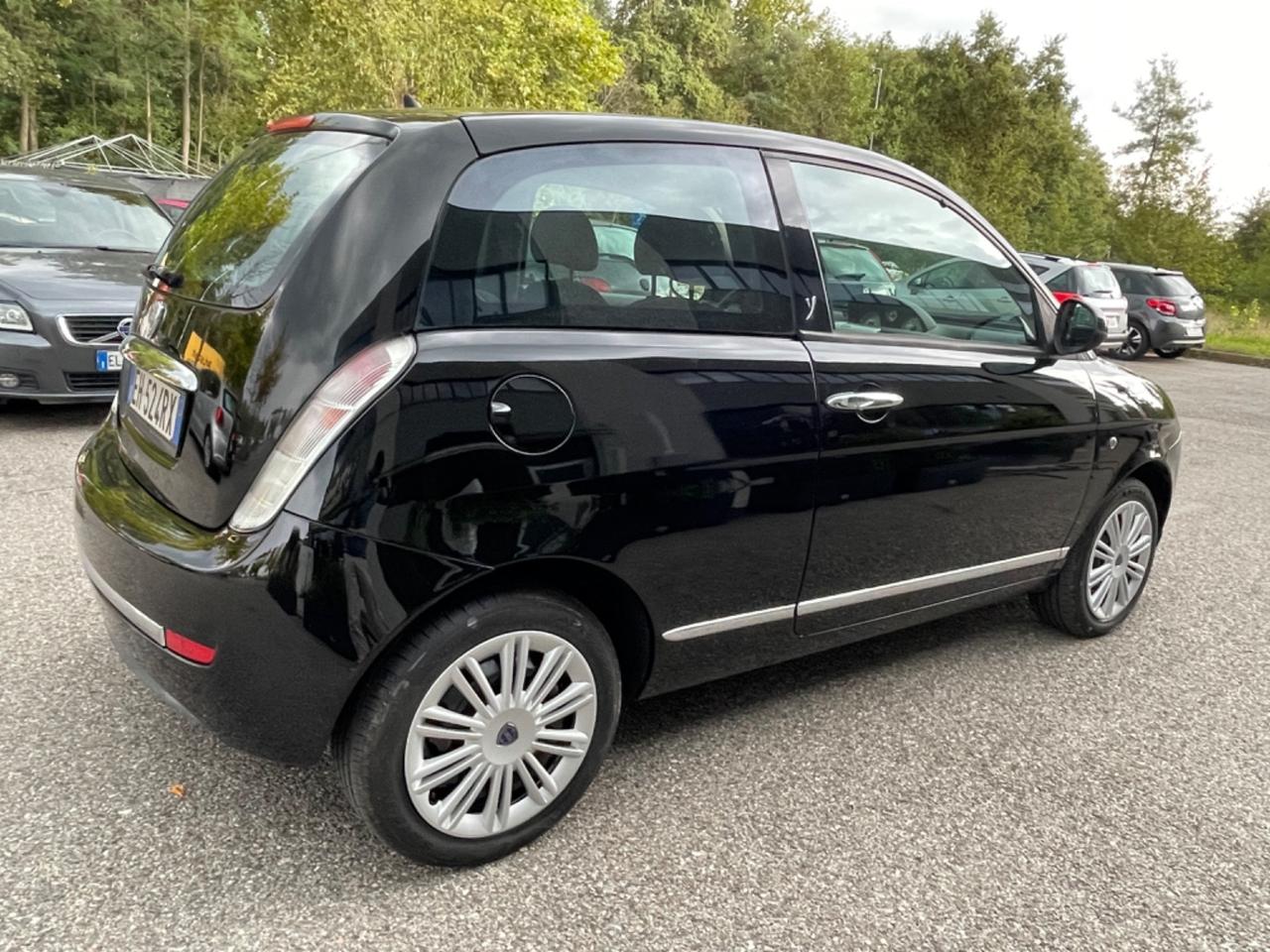 Lancia Ypsilon 1.2 69 CV*Neopatentati*Solo 83000km*