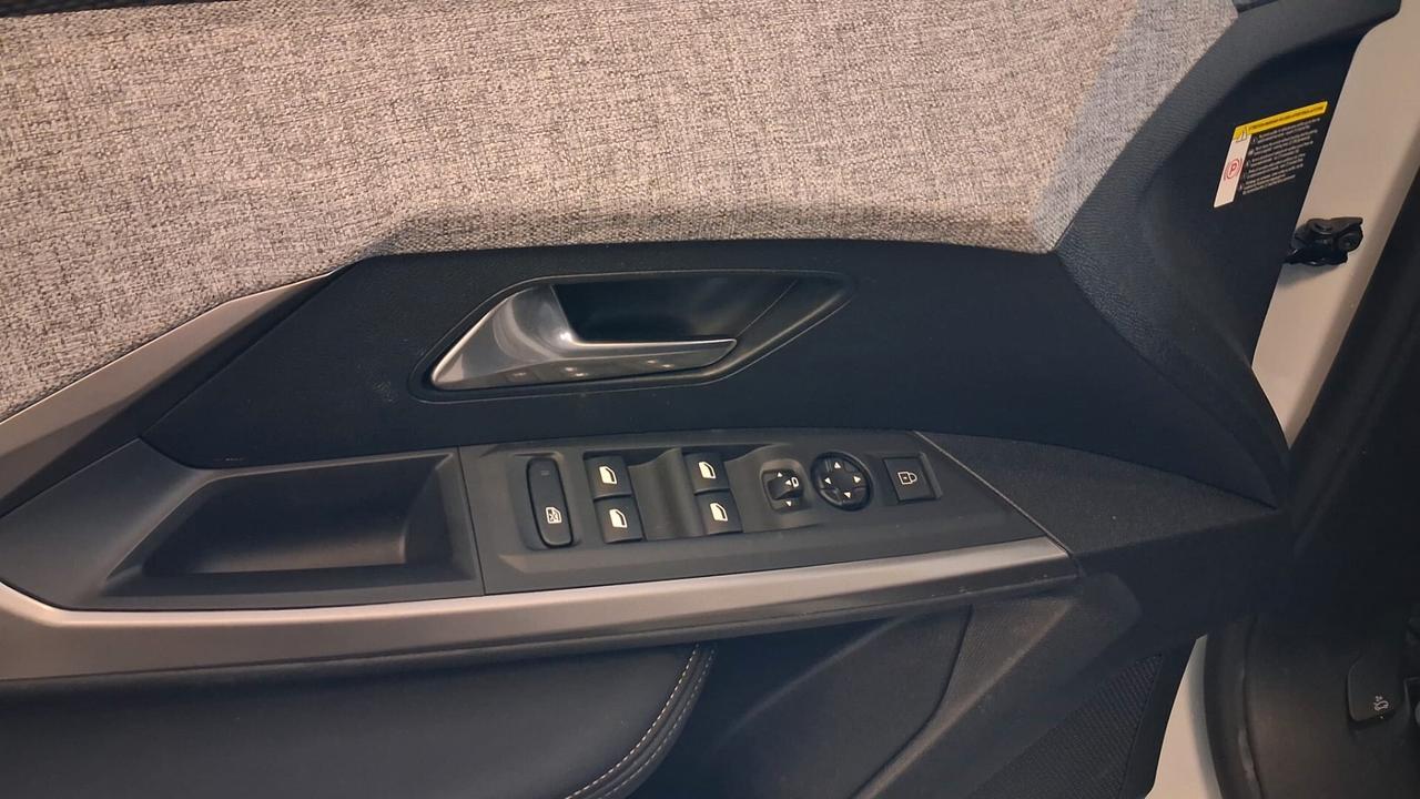 Peugeot 5008 Hybrid 145 e-DCS6 Allure