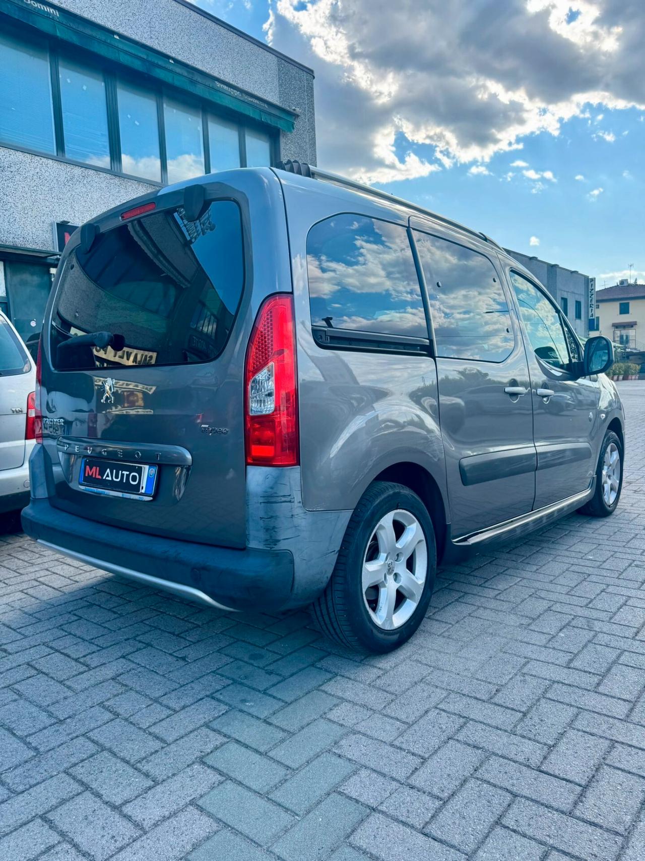 Peugeot Partner Tepee 1.6 HDi 90CV Outdoor - OK NEOPANTENTATO