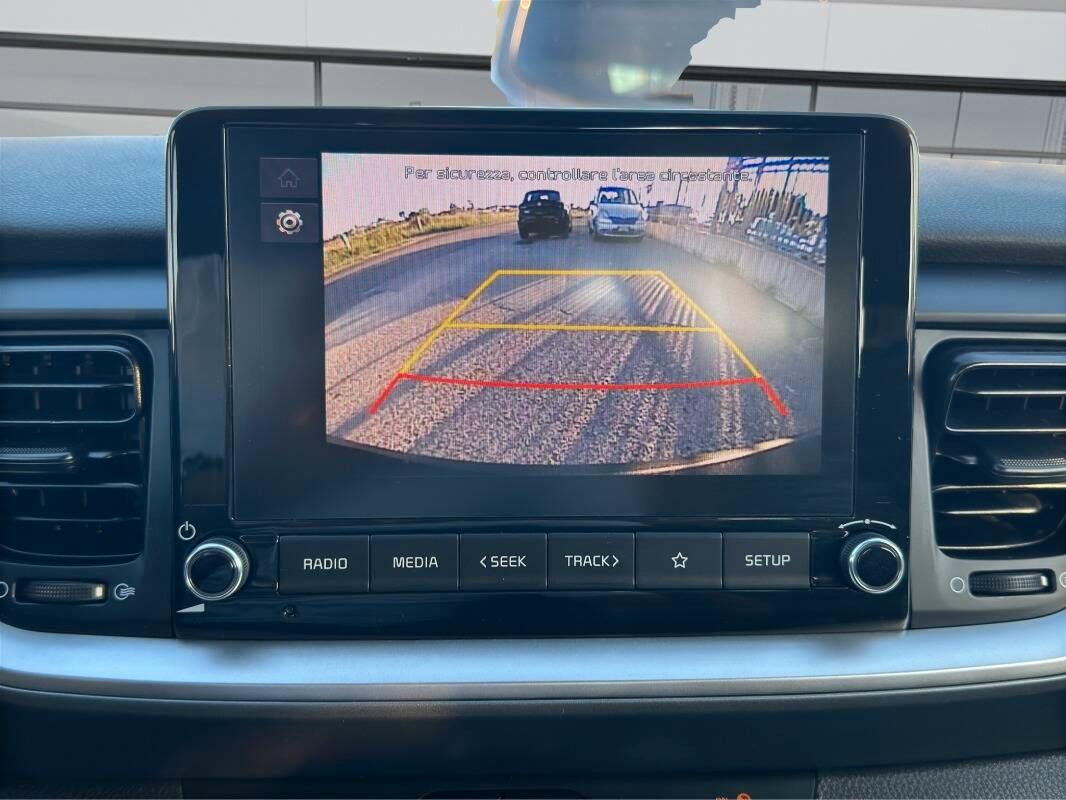 Kia Stonic 1.0 t-gdi mhev Urban 100cv CON TELECAM E CARPLAY